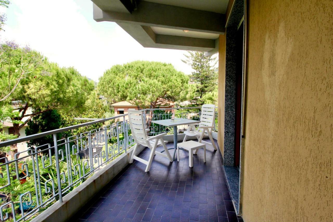 The Green Corner Bordighera Exterior foto